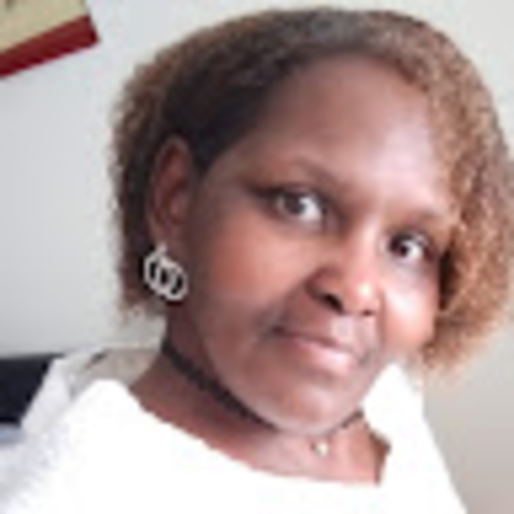 Meet your Posher, Ina